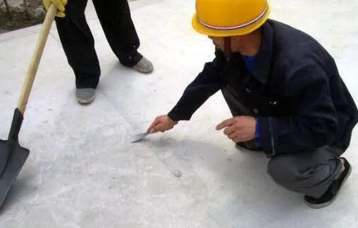 找平層起砂、起皮